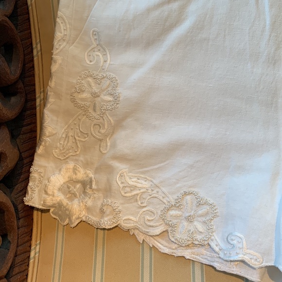 INTERMIX KAYLA EMBROIDERED WHITE COTTON LINEN BLEND SHORTS FULLY LINED SIZE 4 - Picture 11 of 16